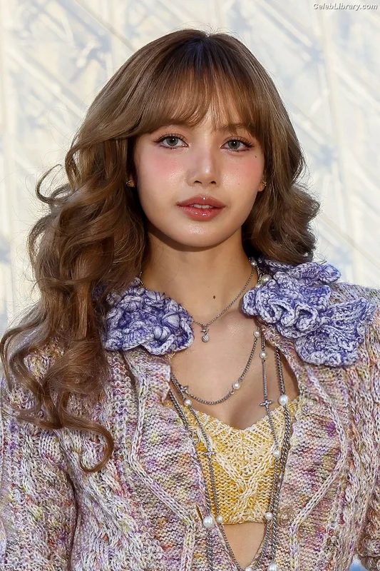 Lisa BLΛƆKPIИK (Blackpink) photo 18 of 6190