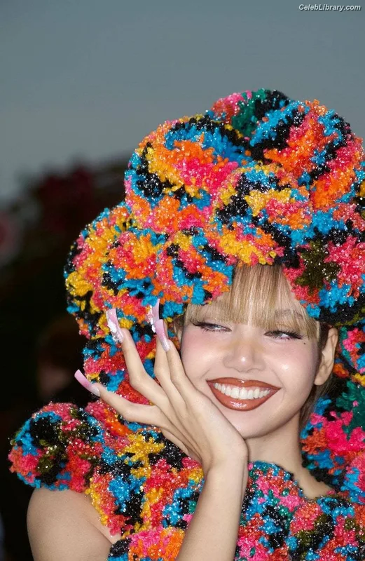 Lisa  BLΛƆKPIИK (Blackpink) photo 16 of 6190
