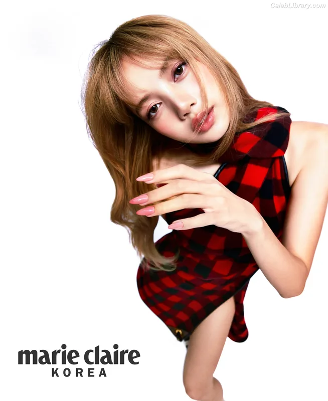 Lisa  BLΛƆKPIИK (Blackpink) photo 21 of 6190