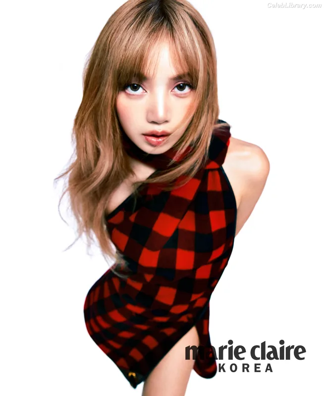 Lisa  BLΛƆKPIИK (Blackpink) photo 22 of 6190