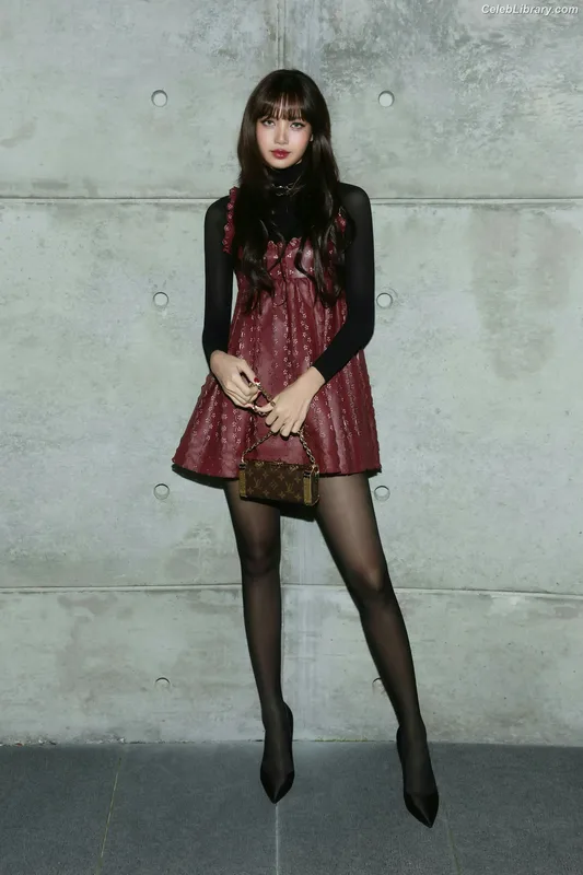 Lisa  BLΛƆKPIИK (Blackpink) photo 16 of 6190