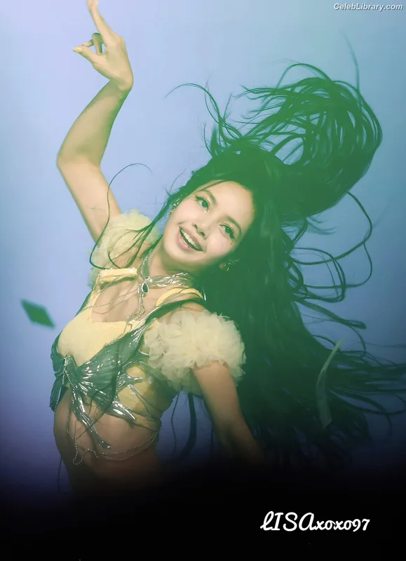 Lisa BLΛƆKPIИK (Blackpink) photo 3 of 6190