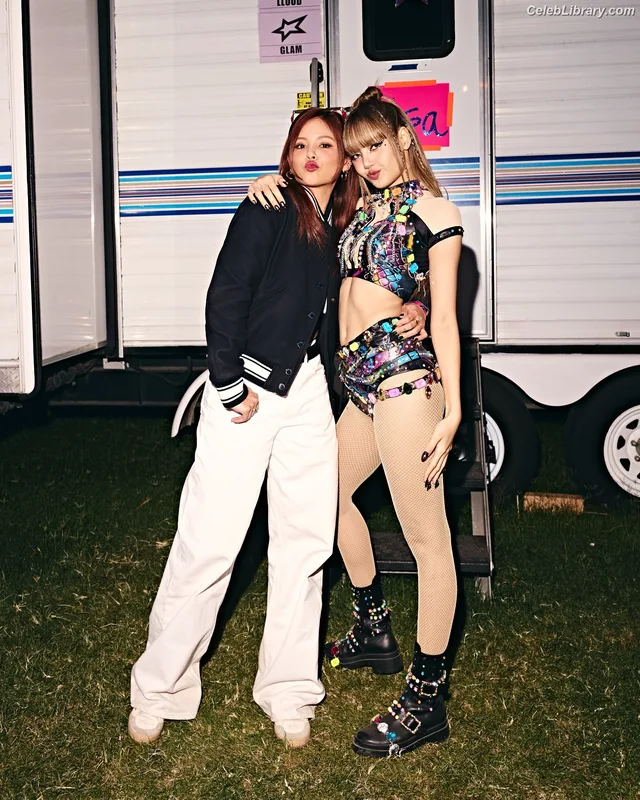 Lisa  BLΛƆKPIИK (Blackpink) photo 17 of 6190