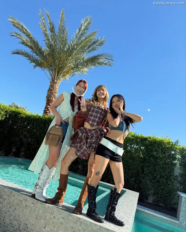 Lisa  BLΛƆKPIИK (Blackpink) photo 18 of 6190