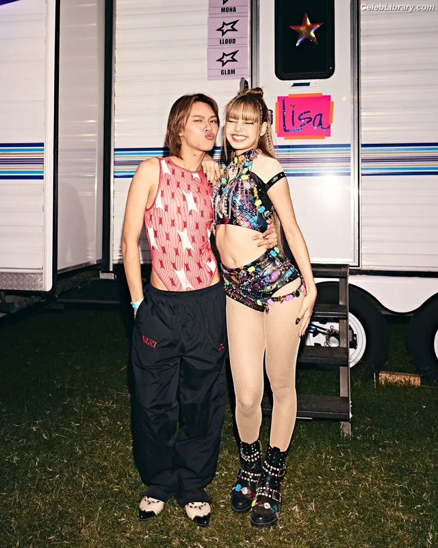 Lisa  BLΛƆKPIИK (Blackpink) photo 21 of 6190