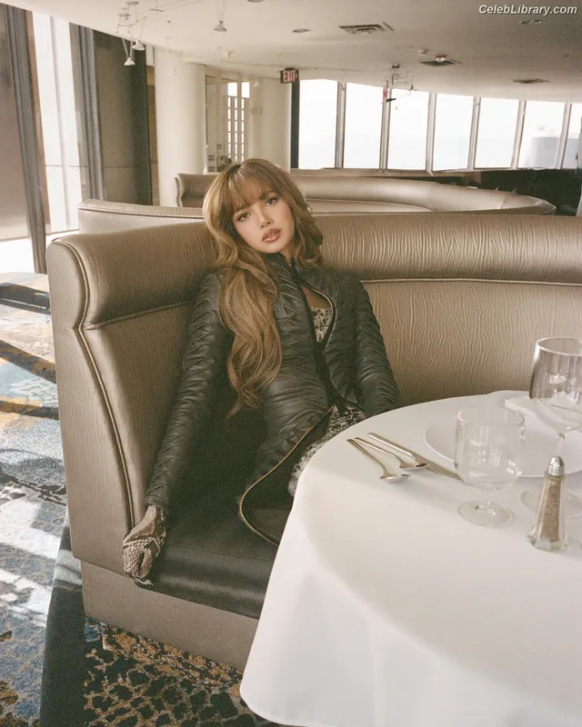 Lisa  BLΛƆKPIИK (Blackpink) photo 2 of 6190