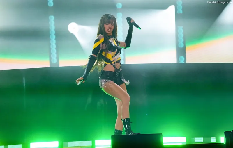 Lisa  BLΛƆKPIИK (Blackpink) photo 17 of 6190