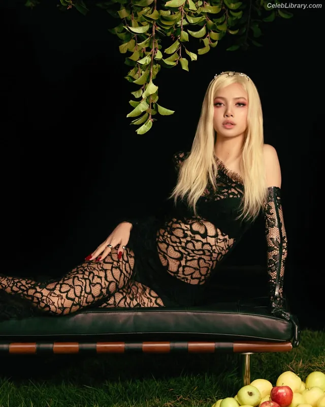 Lisa  BLΛƆKPIИK (Blackpink) photo 17 of 6190