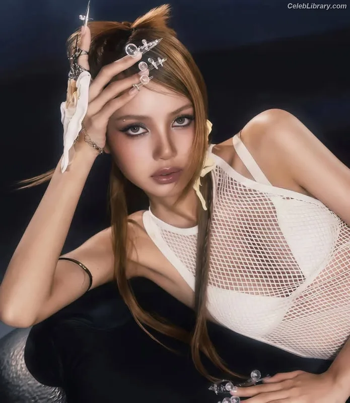 Lisa BLΛƆKPIИK (Blackpink) photo 19 of 6190