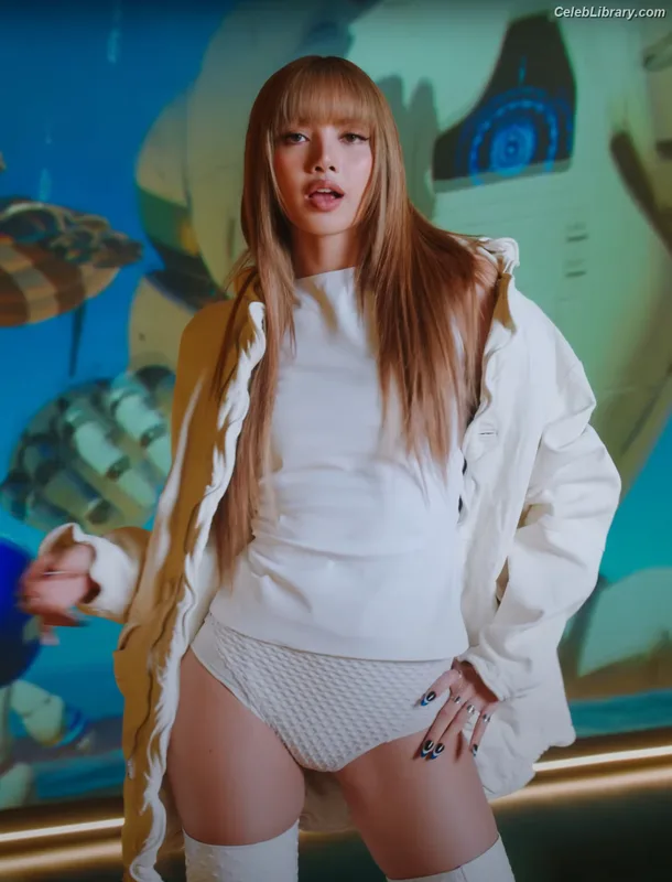 Lisa BLΛƆKPIИK (Blackpink) photo 16 of 6190