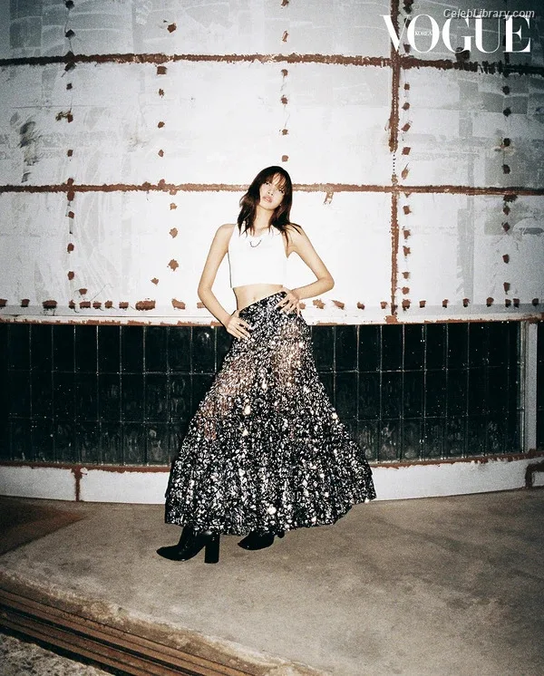 Lisa  BLΛƆKPIИK (Blackpink) photo 3 of 6190
