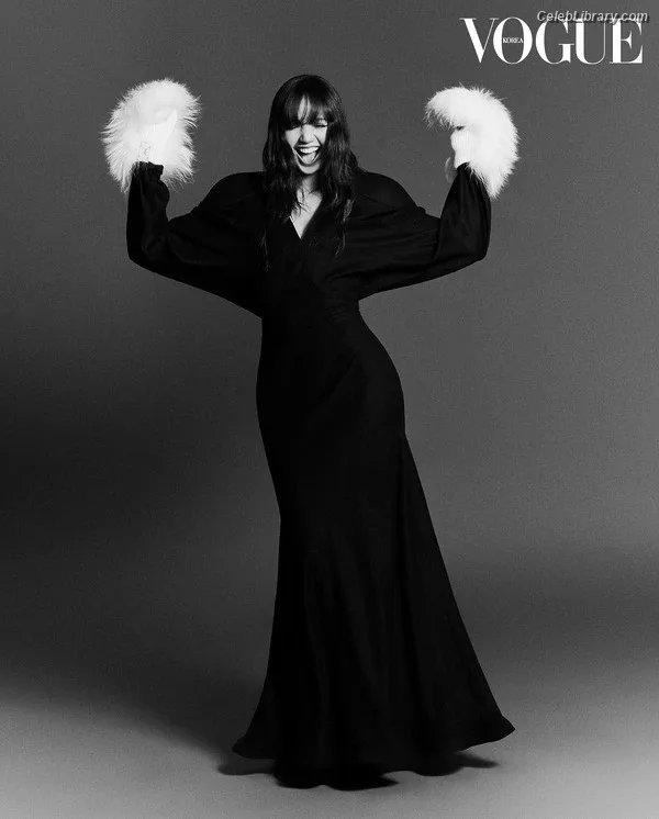 Lisa  BLΛƆKPIИK (Blackpink) photo 10 of 6190
