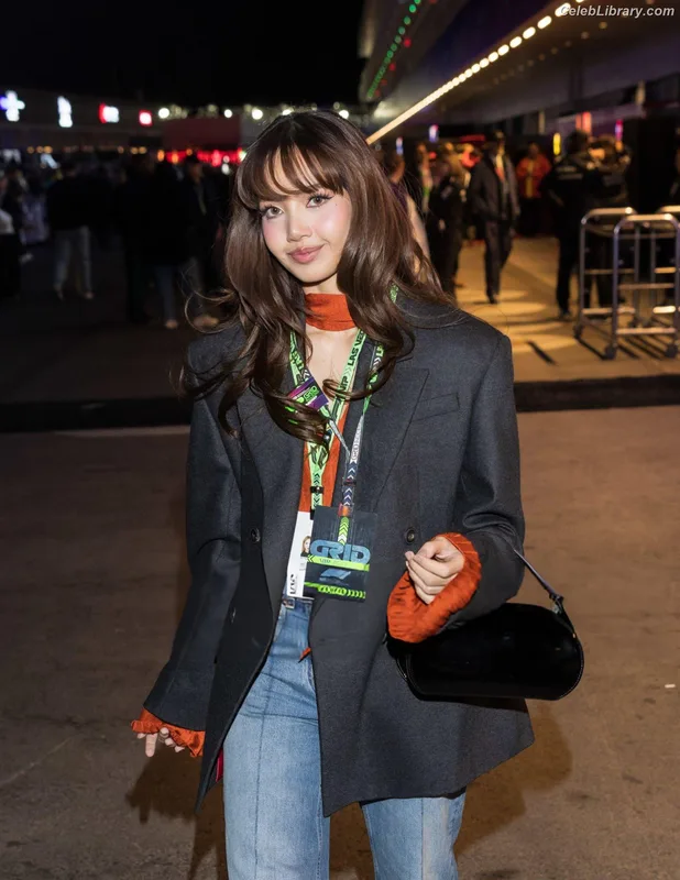 Lisa  BLΛƆKPIИK (Blackpink) photo 24 of 6190