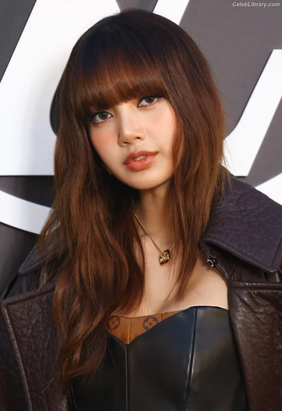 Lisa  BLΛƆKPIИK (Blackpink) photo 15 of 6190