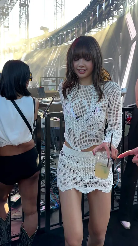 Lisa  BLΛƆKPIИK (Blackpink) photo 23 of 6190