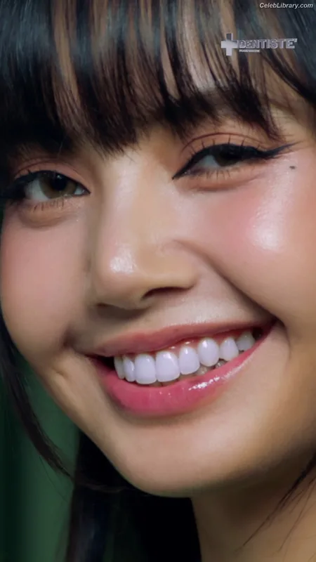 Lisa  BLΛƆKPIИK (Blackpink) photo 2 of 6190