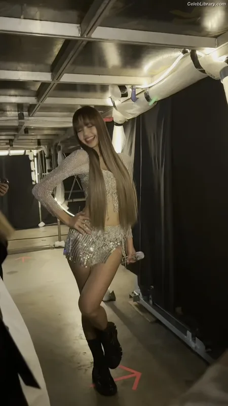 Lisa  BLΛƆKPIИK (Blackpink) photo 21 of 6190