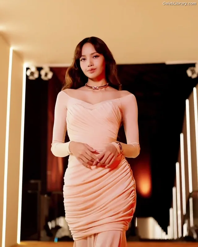 Lisa  BLΛƆKPIИK (Blackpink) photo 4 of 6190