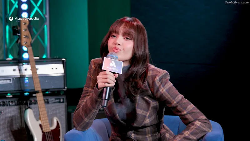 Lisa  BLΛƆKPIИK (Blackpink) photo 16 of 6190