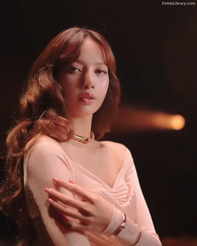 Lisa  BLΛƆKPIИK (Blackpink) photo 19 of 6190