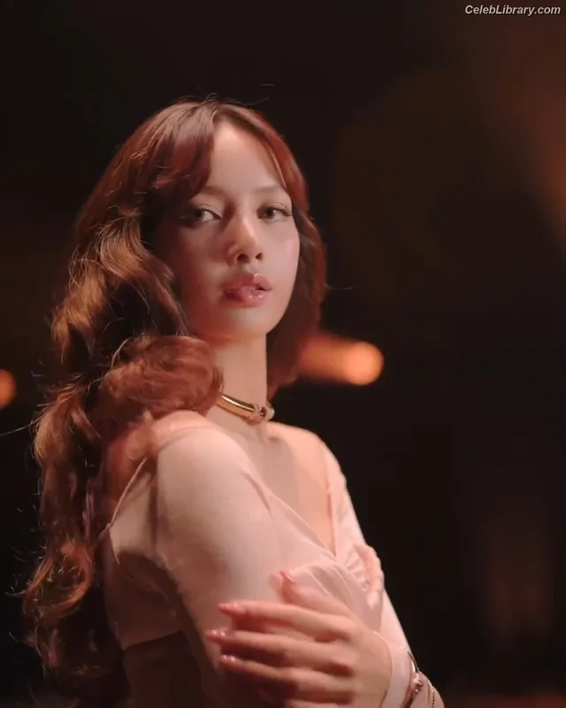 Lisa  BLΛƆKPIИK (Blackpink) photo 22 of 6190