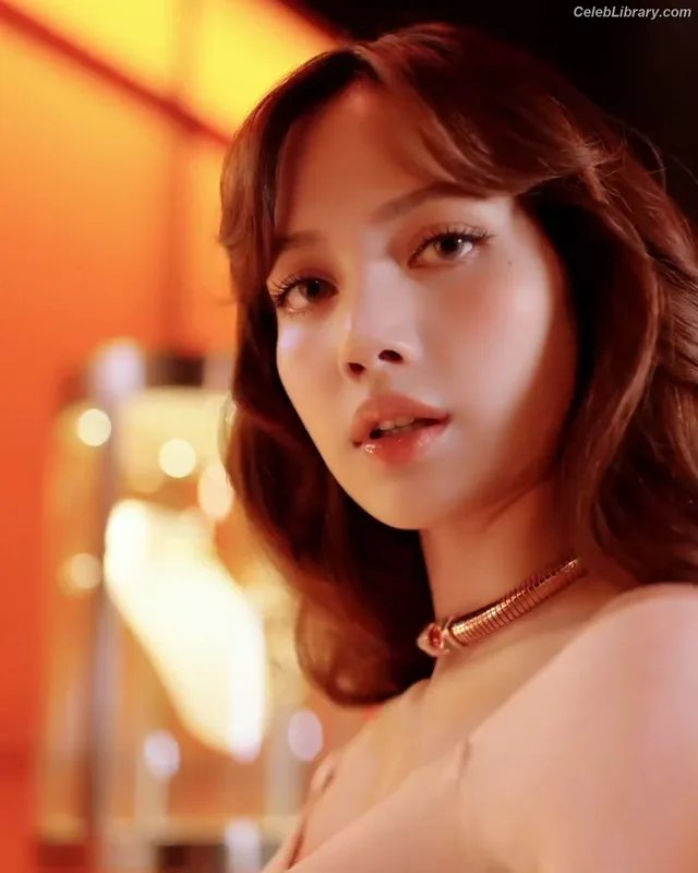 Lisa  BLΛƆKPIИK (Blackpink) photo 4 of 6190