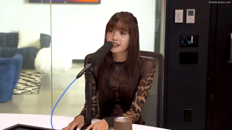 Lisa  BLΛƆKPIИK (Blackpink) photo 4 of 6190