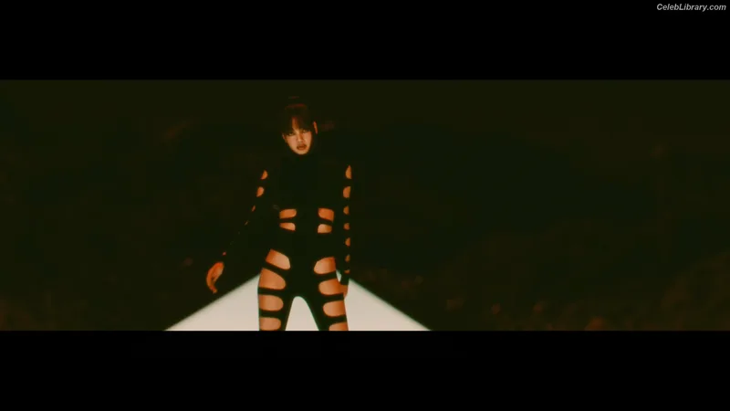 Lisa  BLΛƆKPIИK (Blackpink) photo 14 of 6190