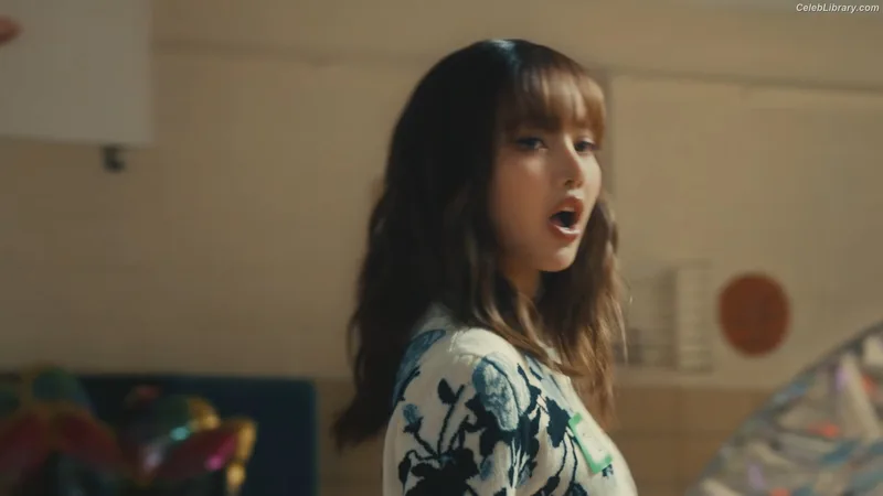 Lisa  BLΛƆKPIИK (Blackpink) photo 10 of 6190