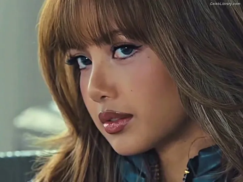 Lisa  BLΛƆKPIИK (Blackpink) photo 20 of 6190