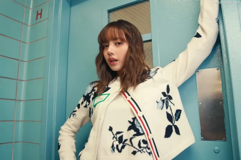 Lisa  BLΛƆKPIИK (Blackpink) photo 5 of 6190