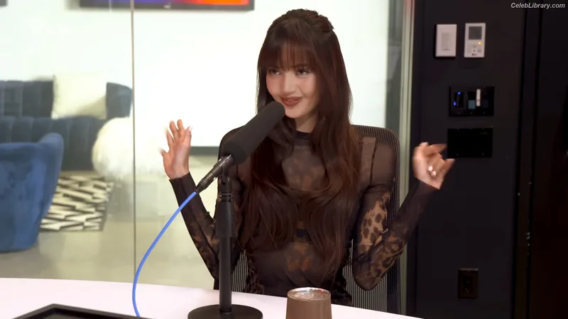 Lisa  BLΛƆKPIИK (Blackpink) photo 21 of 6190