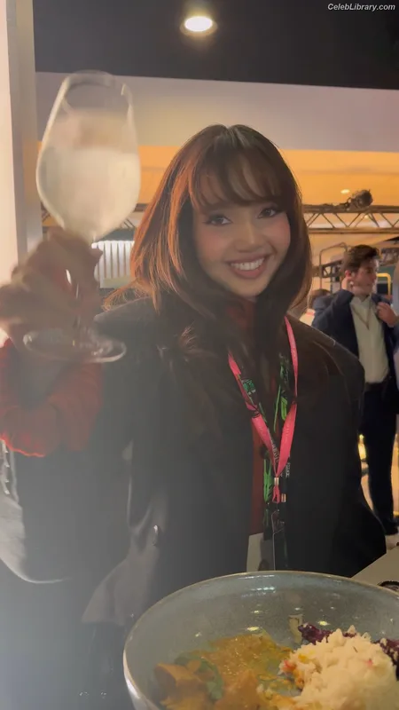 Lisa  BLΛƆKPIИK (Blackpink) photo 10 of 6190