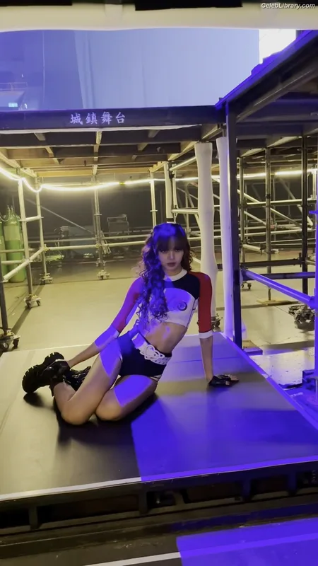 Lisa  BLΛƆKPIИK (Blackpink) photo 11 of 6190