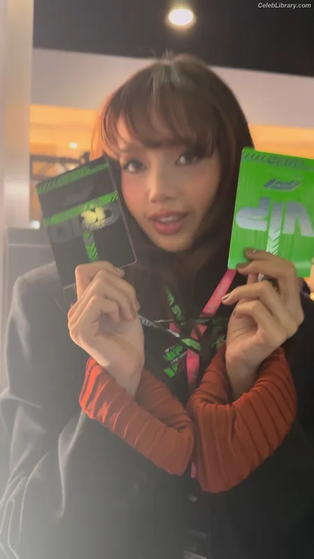 Lisa  BLΛƆKPIИK (Blackpink) photo 2 of 6190