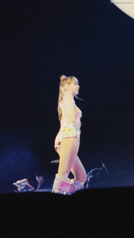 Lisa  BLΛƆKPIИK (Blackpink) photo 6 of 6190