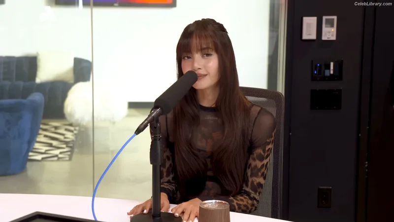 Lisa  BLΛƆKPIИK (Blackpink) photo 6 of 6190