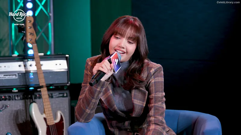 Lisa  BLΛƆKPIИK (Blackpink) photo 12 of 6190