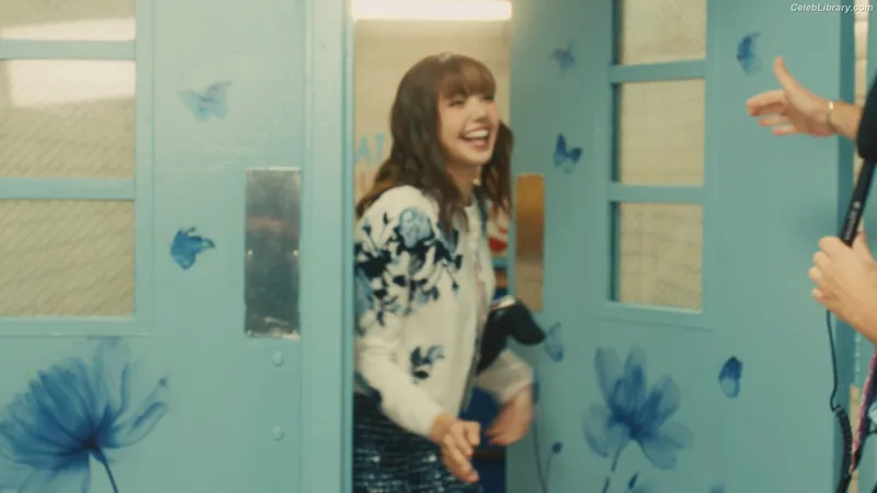 Lisa BLΛƆKPIИK (Blackpink) photo 16 of 6190