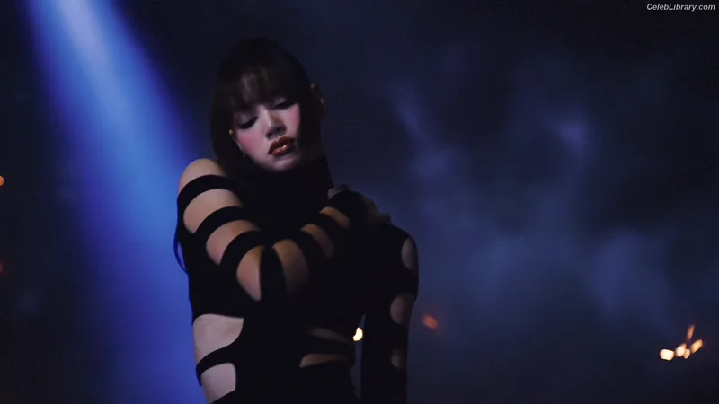 Lisa BLΛƆKPIИK (Blackpink) photo 24 of 6190