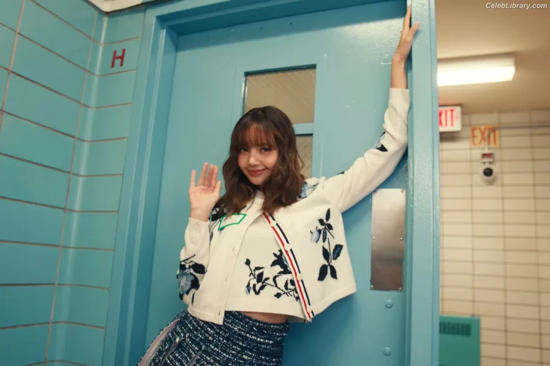 Lisa BLΛƆKPIИK (Blackpink) photo 8 of 6190