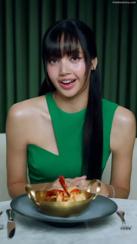 Lisa BLΛƆKPIИK (Blackpink) photo 17 of 6190