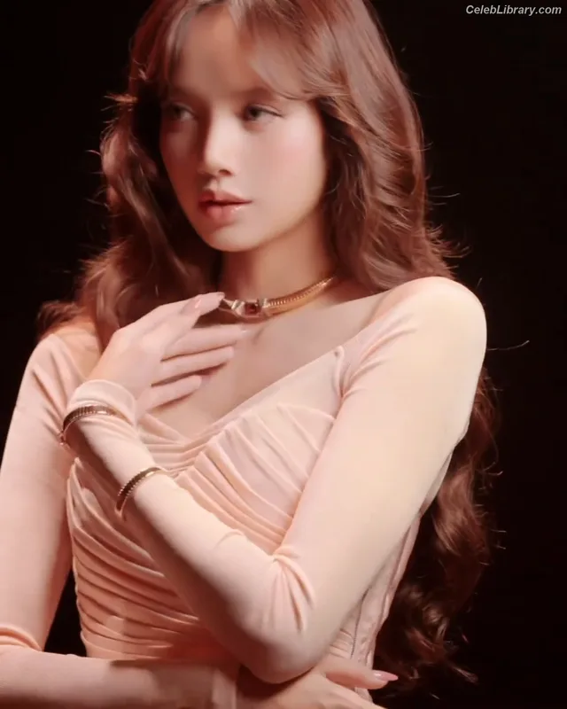 Lisa BLΛƆKPIИK (Blackpink) photo 19 of 6190
