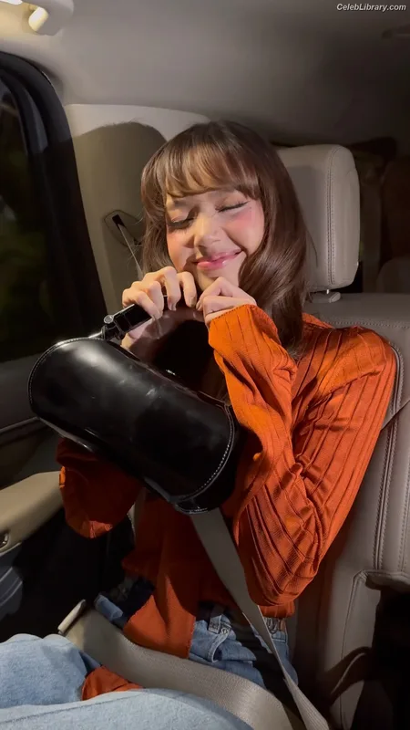 Lisa BLΛƆKPIИK (Blackpink) photo 20 of 6190