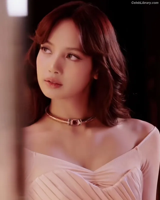 Lisa  BLΛƆKPIИK (Blackpink) photo 20 of 6190
