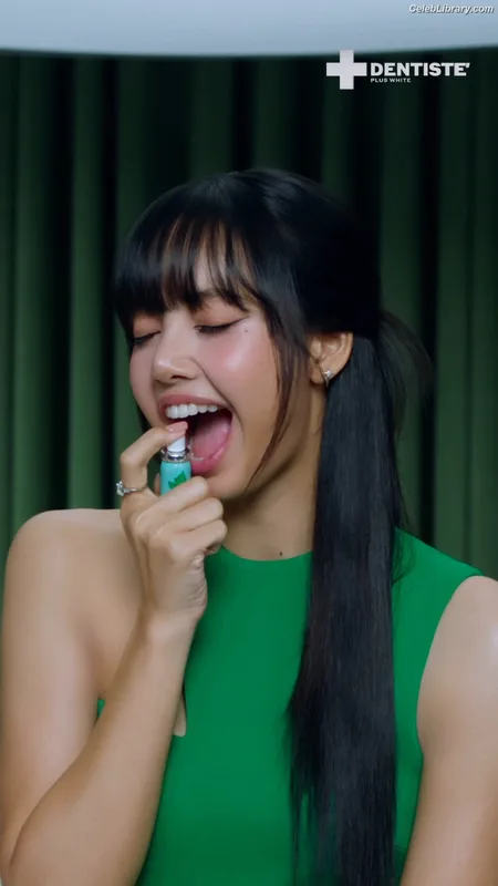 Lisa  BLΛƆKPIИK (Blackpink) photo 2 of 6190