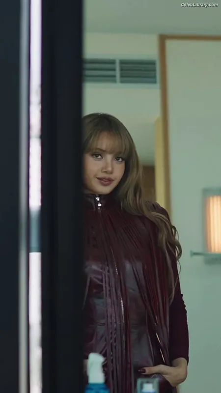 Lisa  BLΛƆKPIИK (Blackpink) photo 11 of 6190