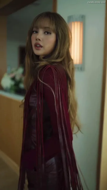 Lisa  BLΛƆKPIИK (Blackpink) photo 18 of 6190