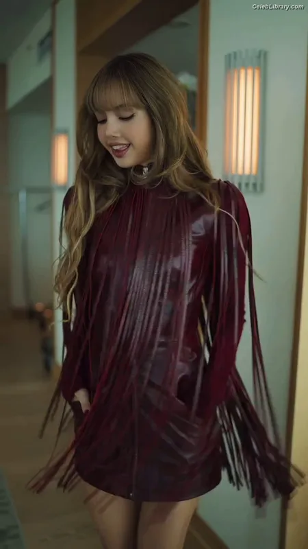 Lisa  BLΛƆKPIИK (Blackpink) photo 19 of 6190