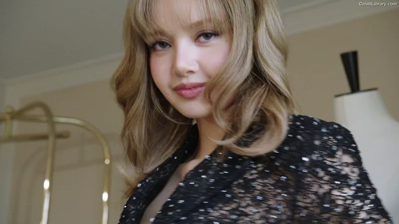 Lisa  BLΛƆKPIИK (Blackpink) photo 1 of 6190